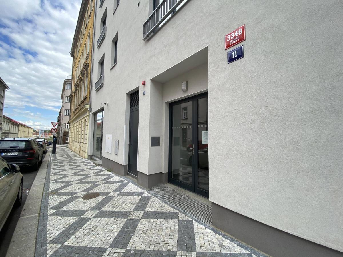 Seven Days Smichov Apartment Prague Exterior photo